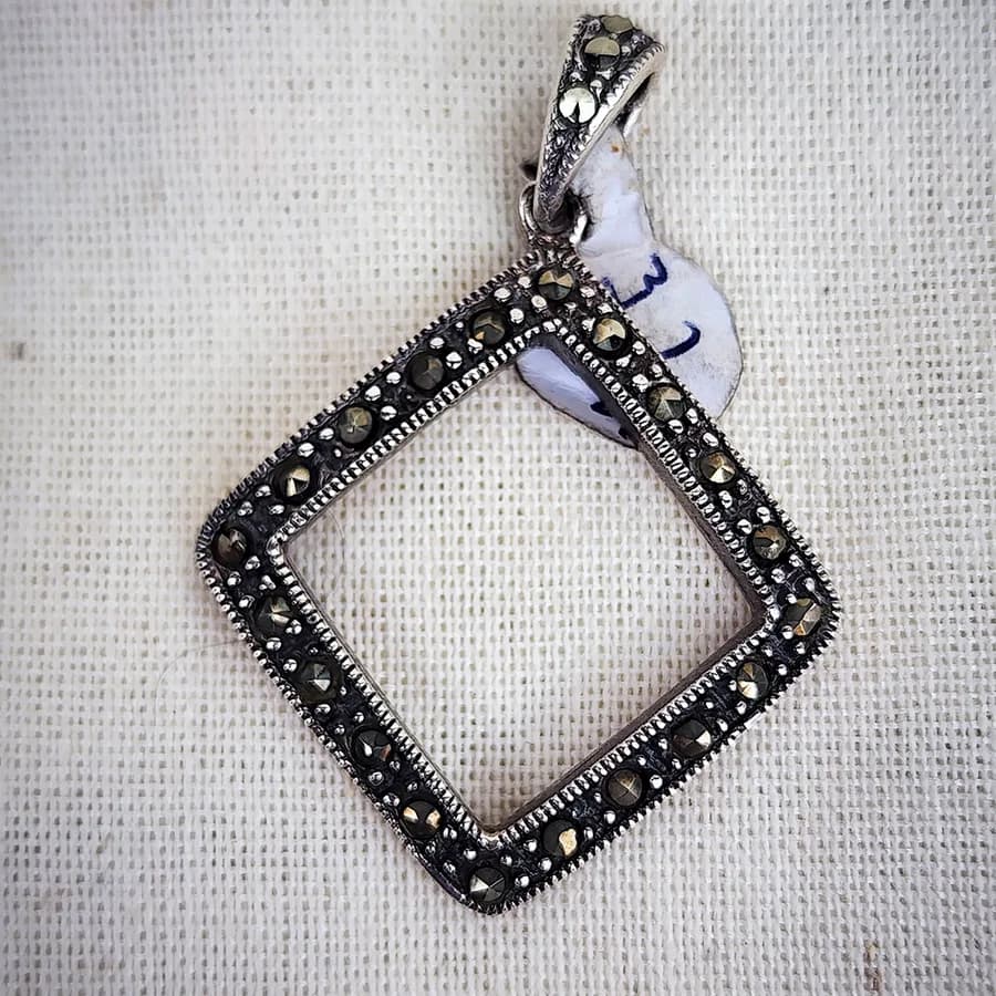 Dije Plata Lisa Rombo marquesita