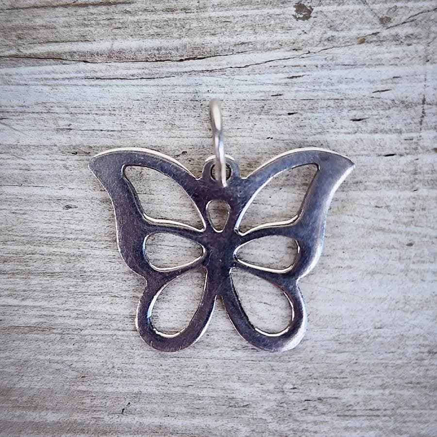 Dije Plata Lisa Mariposa
